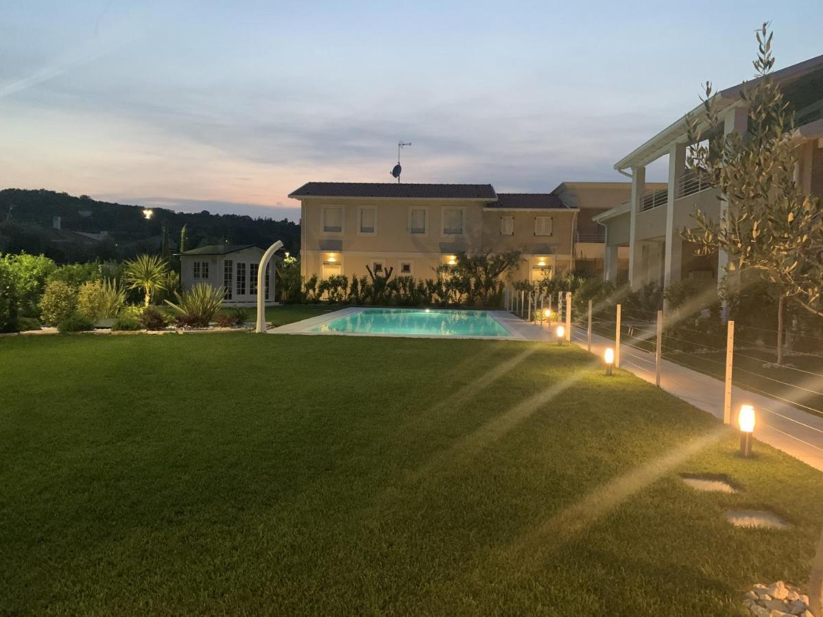 Villa Meri Manerba del Garda Dış mekan fotoğraf